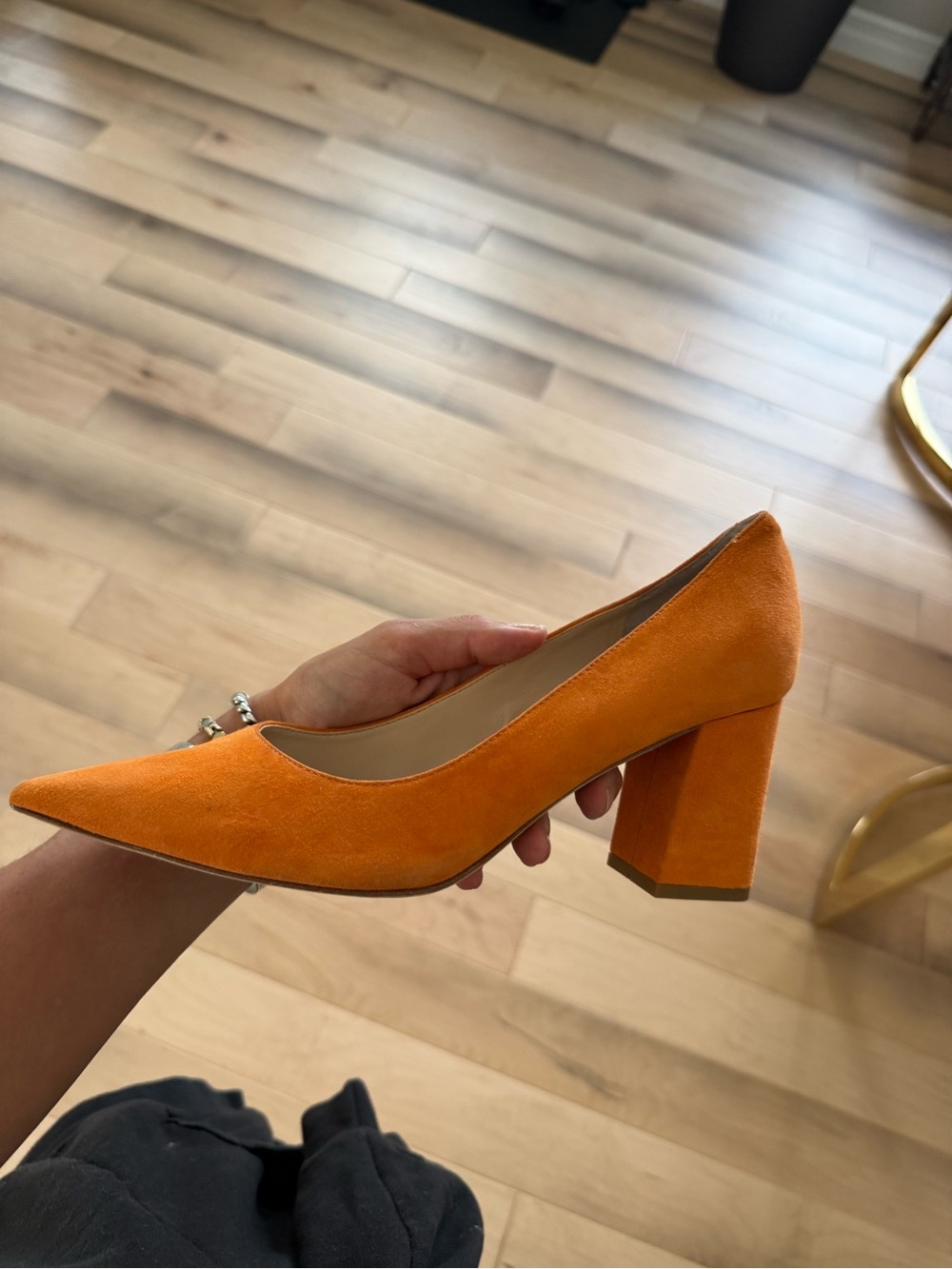 Marc Fisher Orange Suede Pointed Toe Pumps | Lucky TV Game Show Heels - Picture 3 of 6